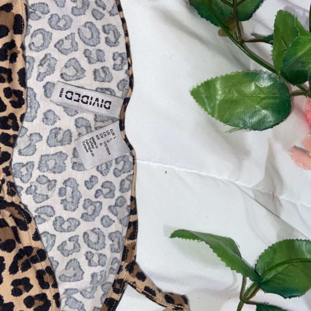 Cheetah Mini dress🤎🤍 - Picture 3 of 3